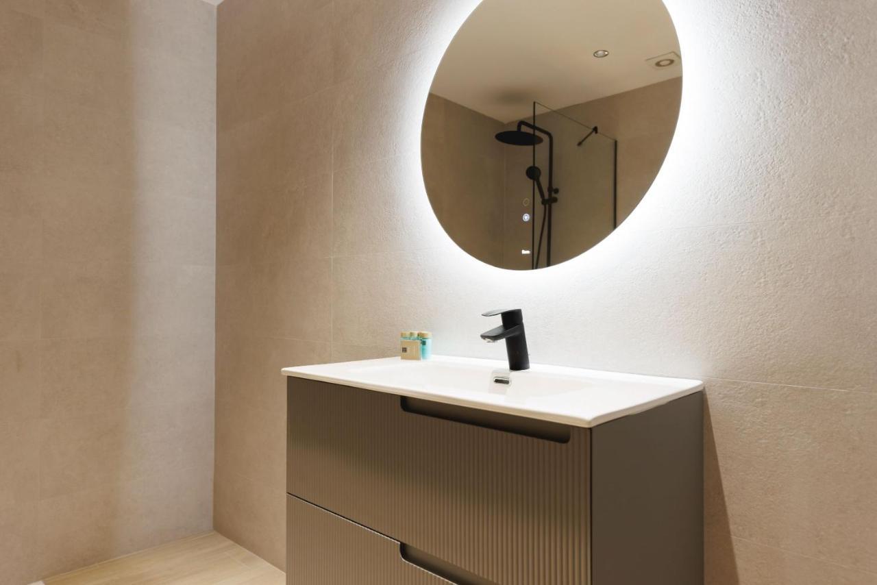 Bravissimo Centre, Modern 2-Bedroom Apartment 赫罗纳 外观 照片